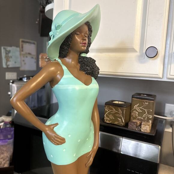 RETRO MIAMI BEACH BATHING BEAUTY AFRICAN AMERICAN FIGURINES 23" TALL - Picture 5 of 14